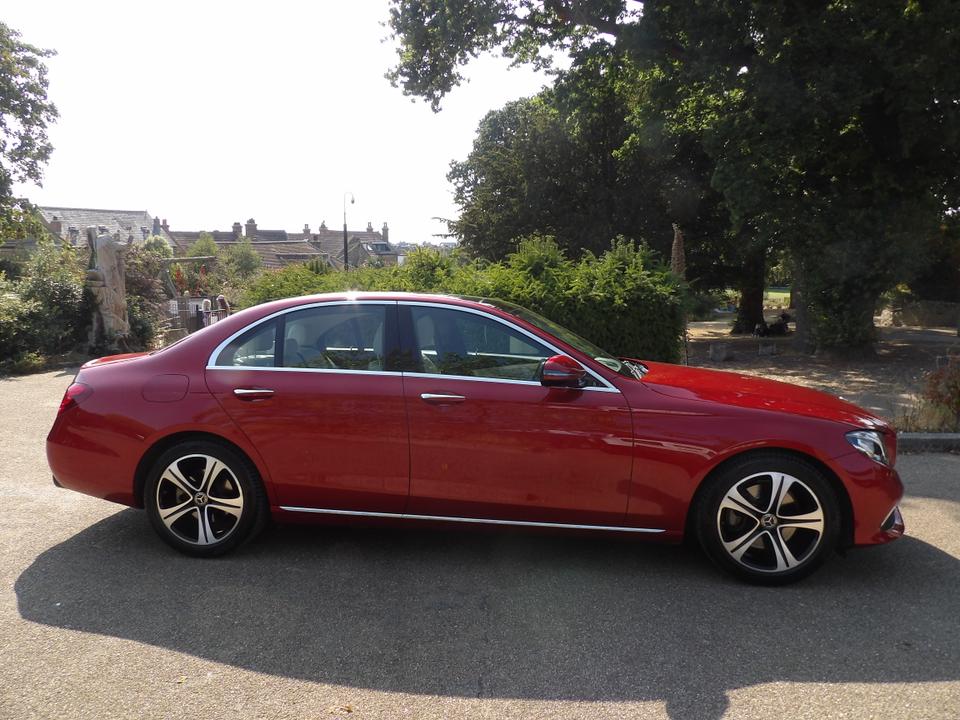 Used Mercedes-Benz E Class YN68XCO 17