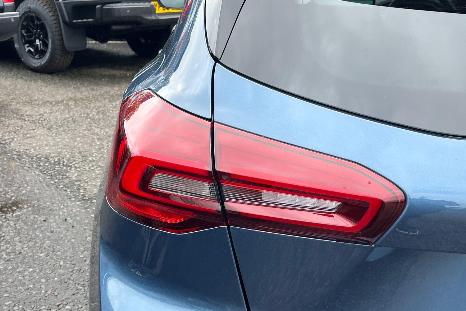 Ford FOCUS Photo 25