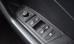 Volkswagen T-ROC Photo 28