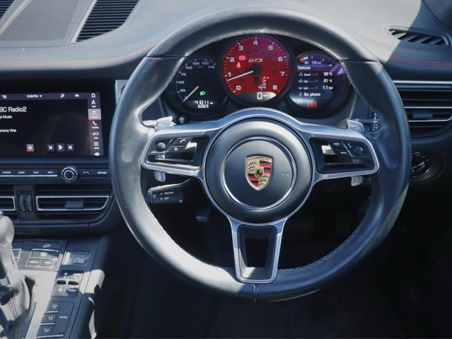 PORSCHE Macan Photo 31