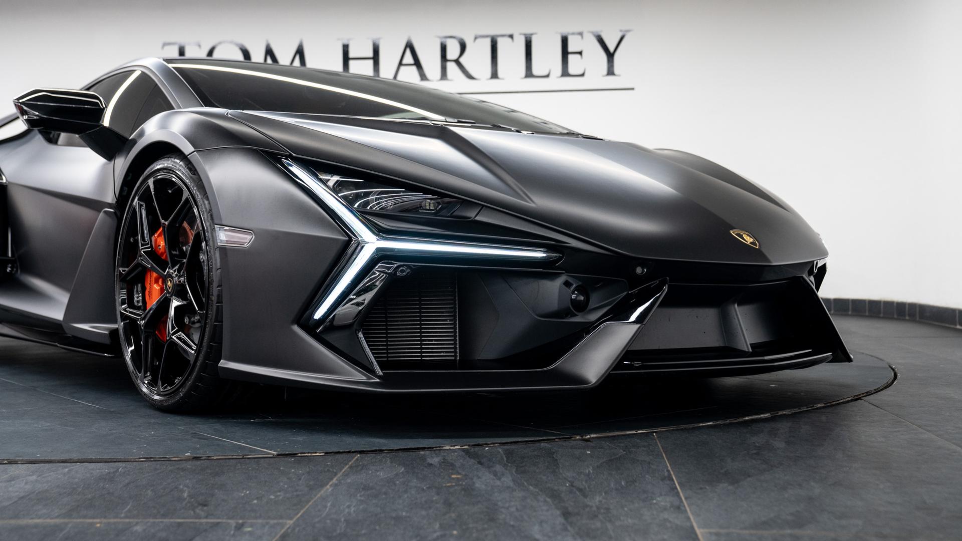 LAMBORGHINI Revuelto Photo cfb39104-95fa-46f5-9de4-5a23742763d8.jpg