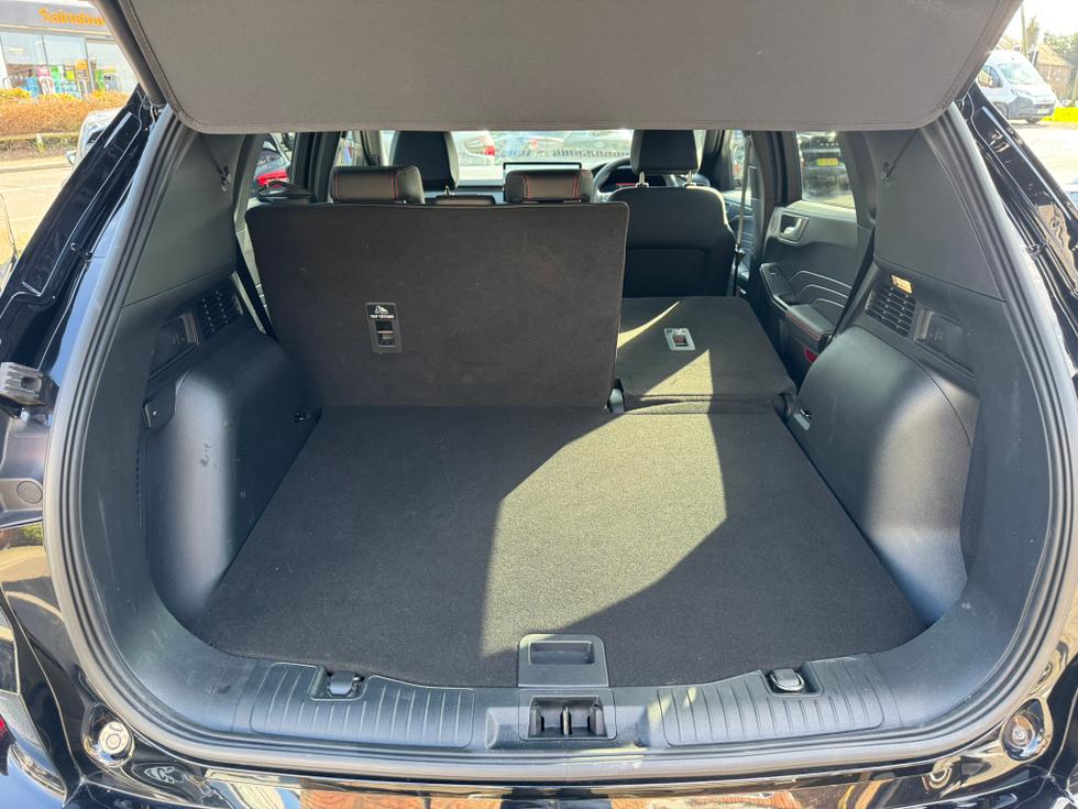 Ford Kuga Photo cfba1b84-6b3a-44de-a163-d6733345bdf3.JPEG
