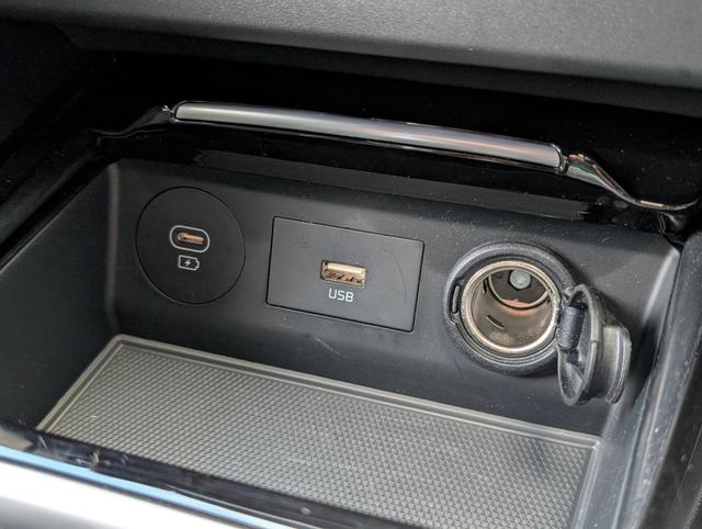 Kia XCeed Photo cfc2346c-9ddf-4997-8f8b-fe842b875011.jpg
