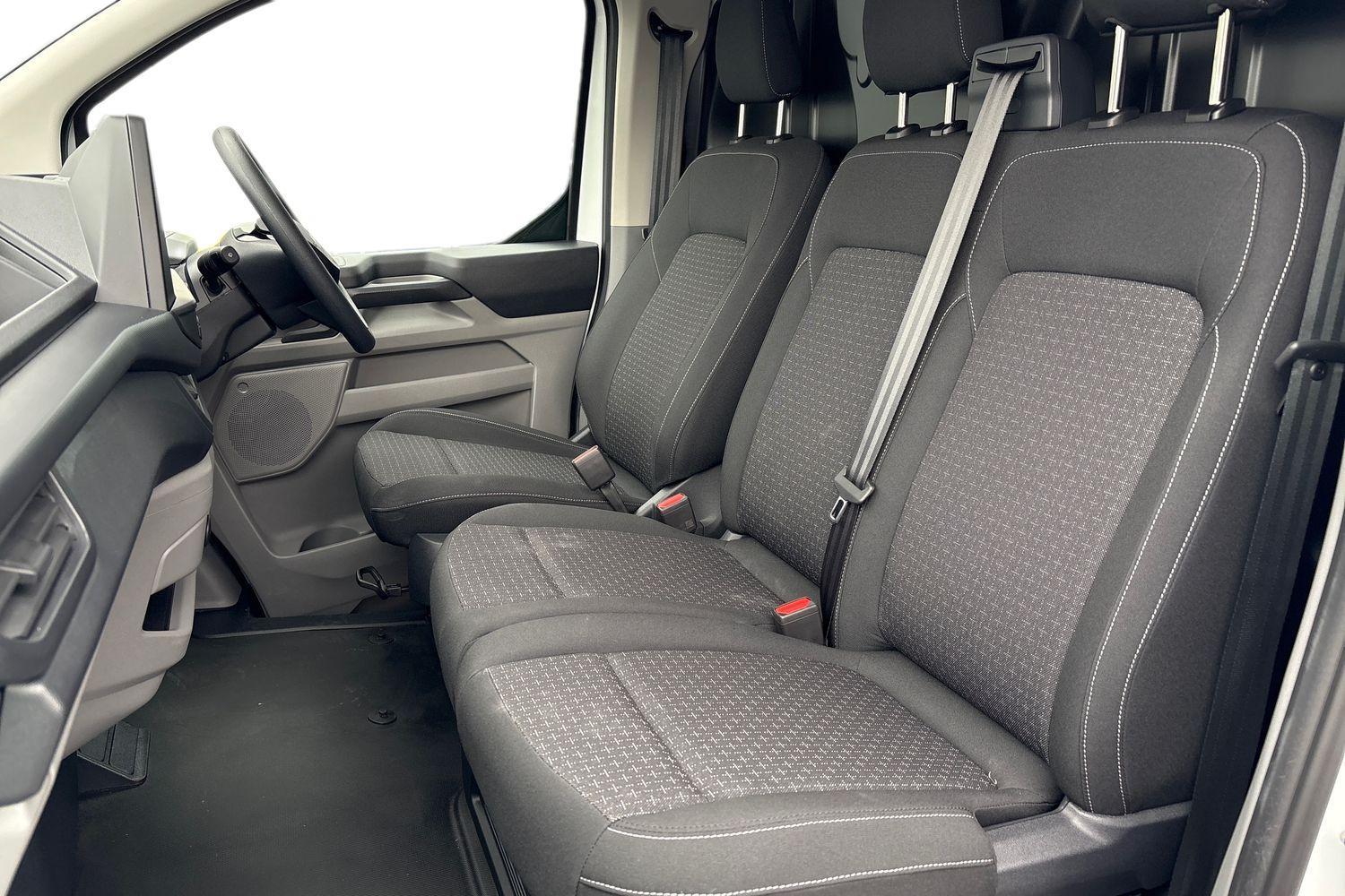 Ford E-TRANSIT CUSTOM Photo 10