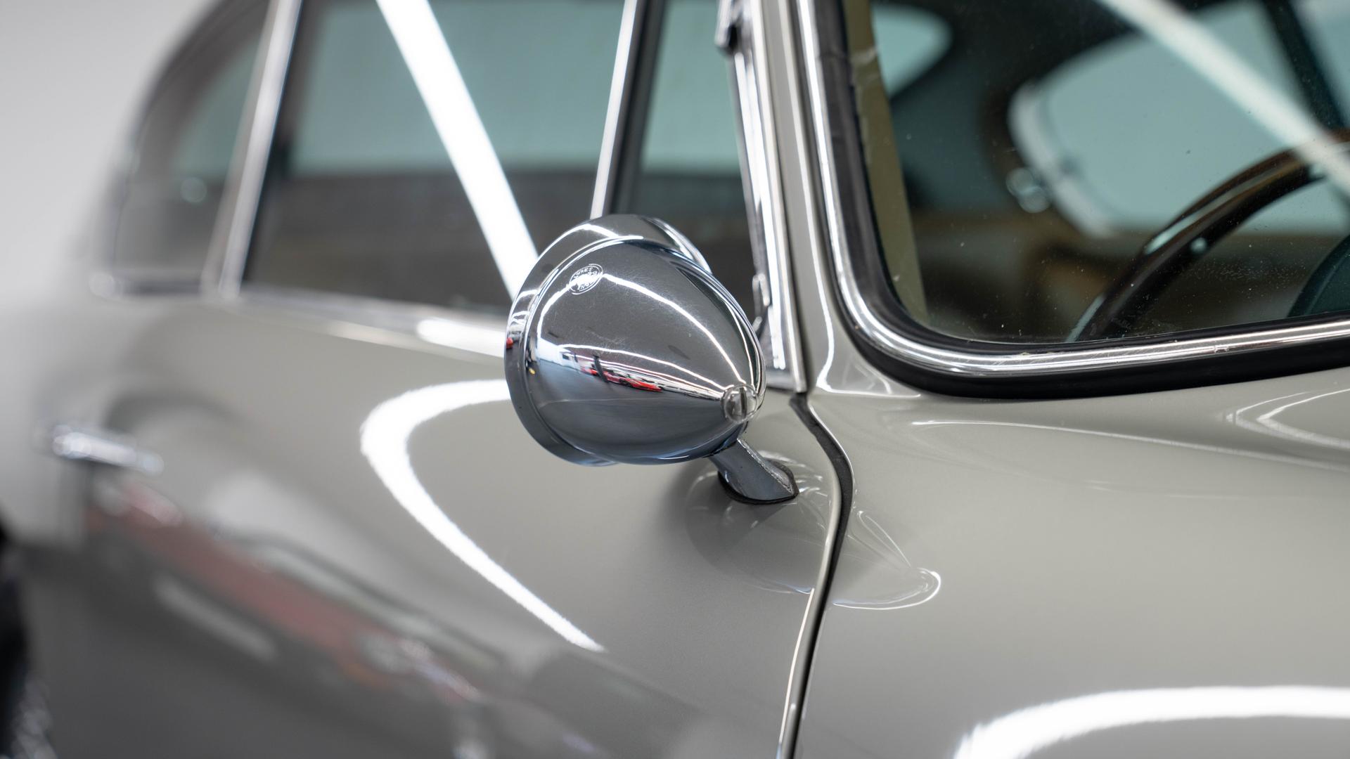 Aston Martin DB6 Photo cfd5f236-433c-4acd-8fc3-539794a49ee6.jpg