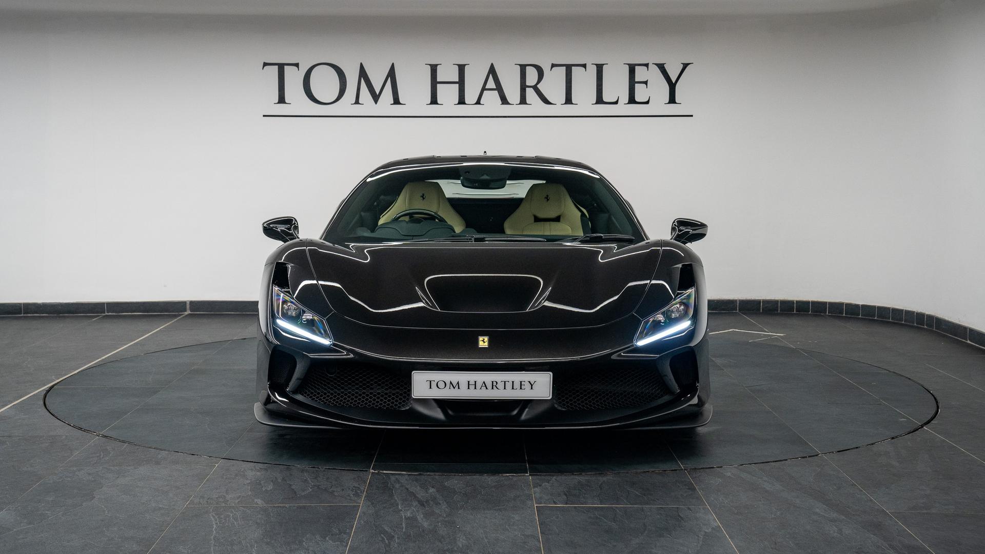 Ferrari F8 Photo cfdad29a-f984-452c-badd-1d179eb86b0d.jpg