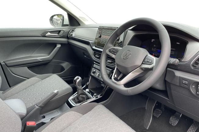 VOLKSWAGEN T-Cross Photo 10