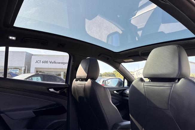 VOLKSWAGEN Id.5 Photo 26