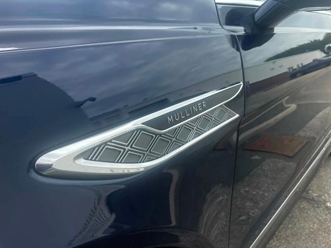BENTLEY Bentayga Photo 39