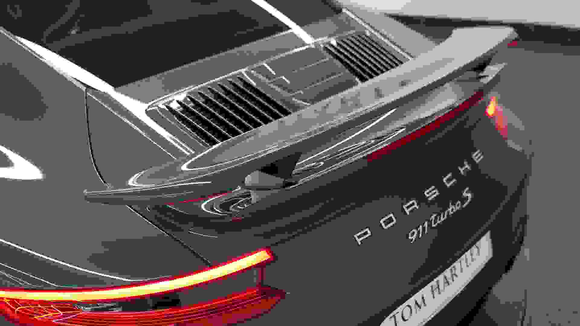 Porsche 911 Photo cfe99f5e-1272-40de-8434-cb5877450056.jpg