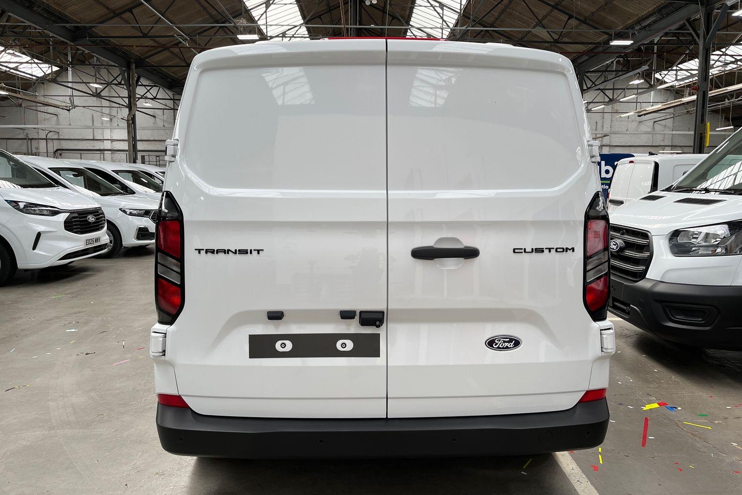 Ford TRANSIT CUSTOM Photo 29