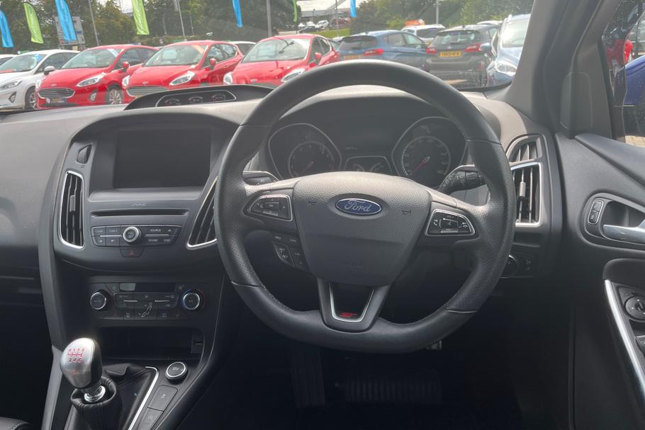 Used Ford FOCUS 14