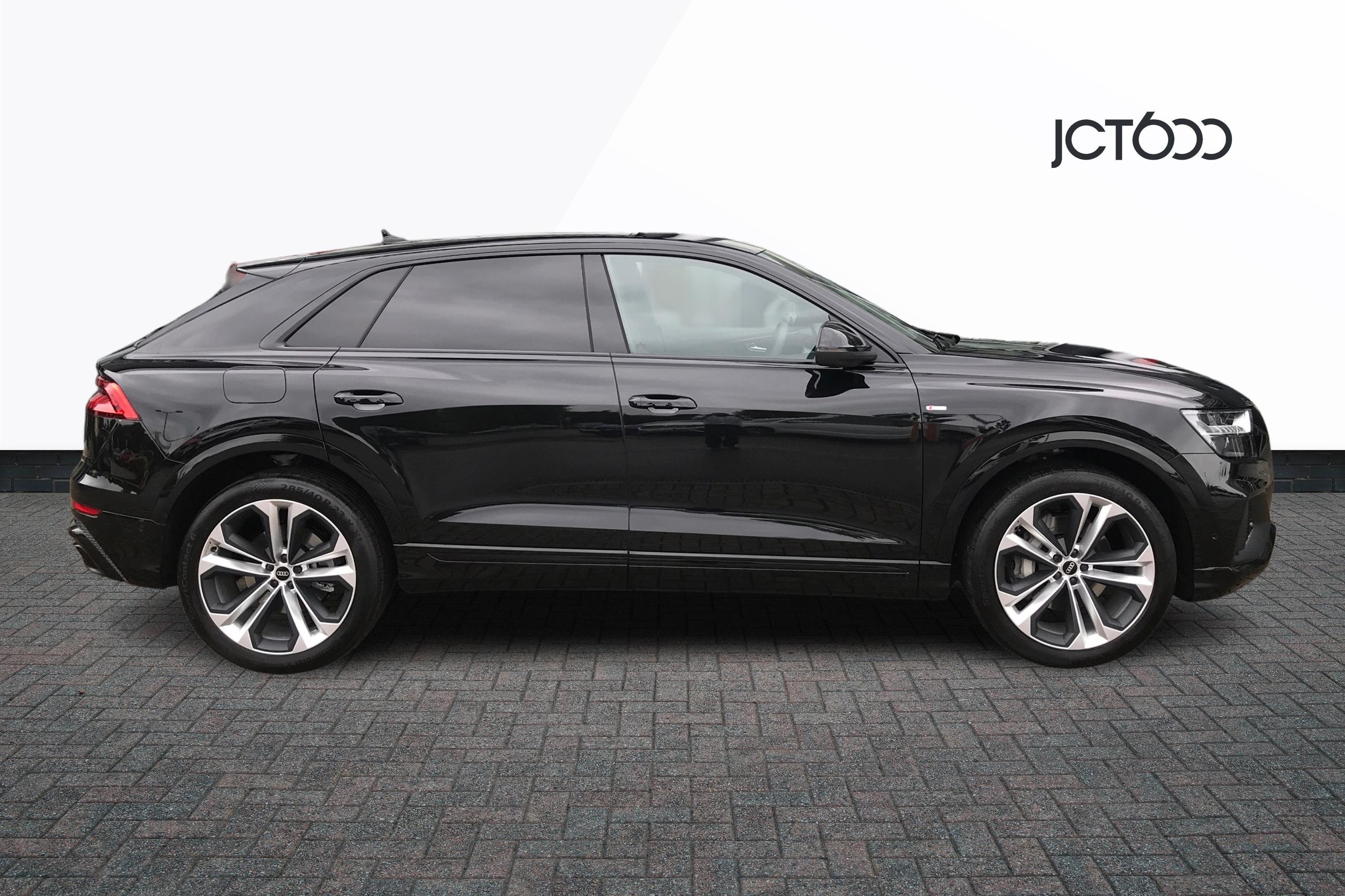 2022 Audi Q8 55 TFSI Quattro Black Edition 5dr Tiptronic £78,500 2,999 ...