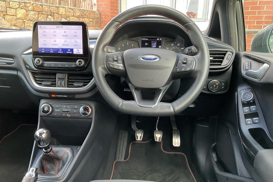 Used Ford FIESTA 14