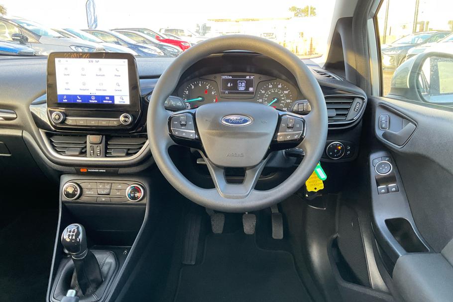 Used Ford FIESTA 14