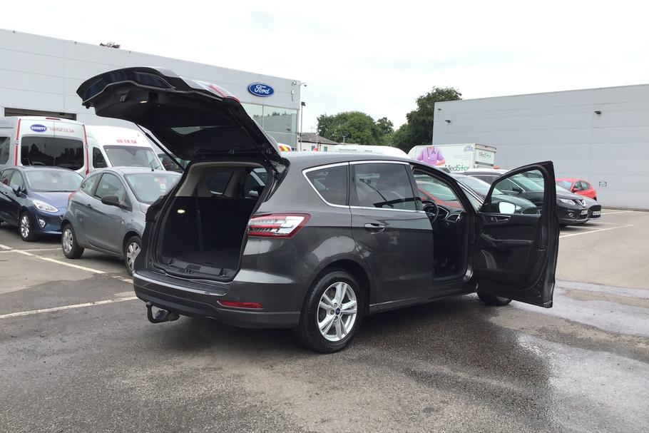 Used Ford S-MAX 21