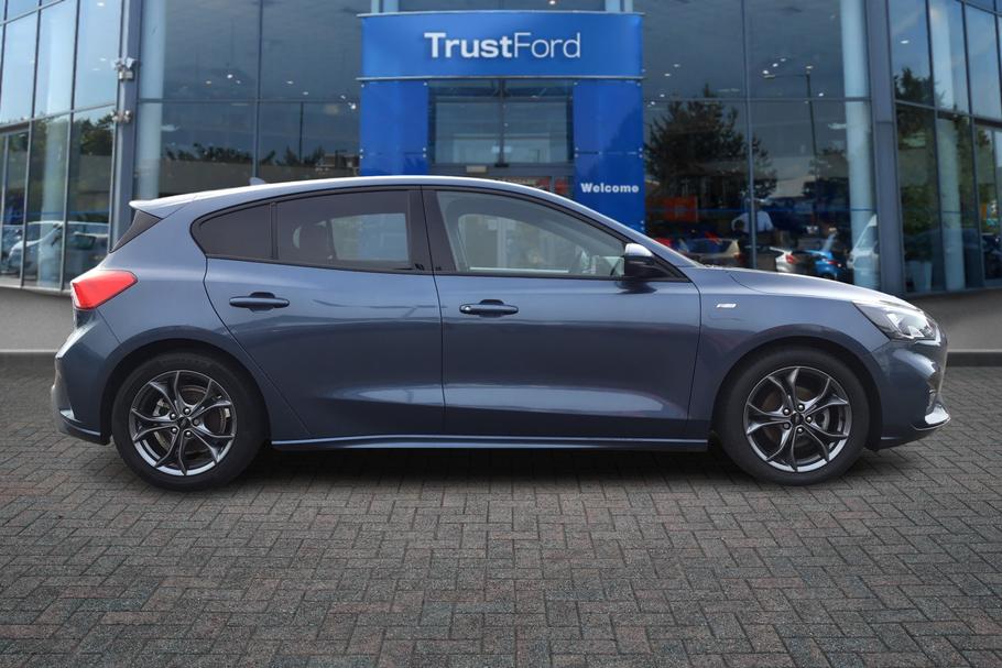 Used Ford FOCUS ST-LINE 7