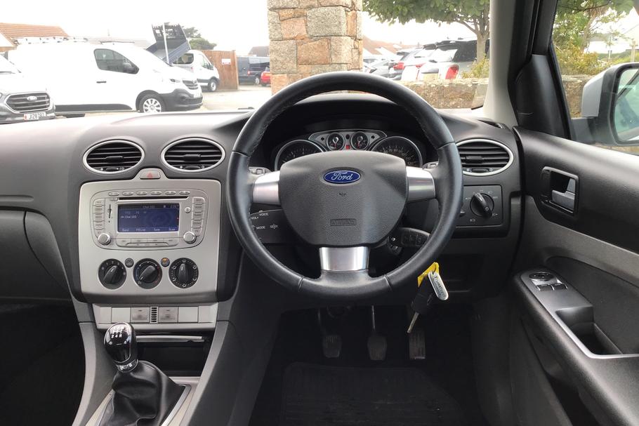 Used Ford FOCUS SPORT 14
