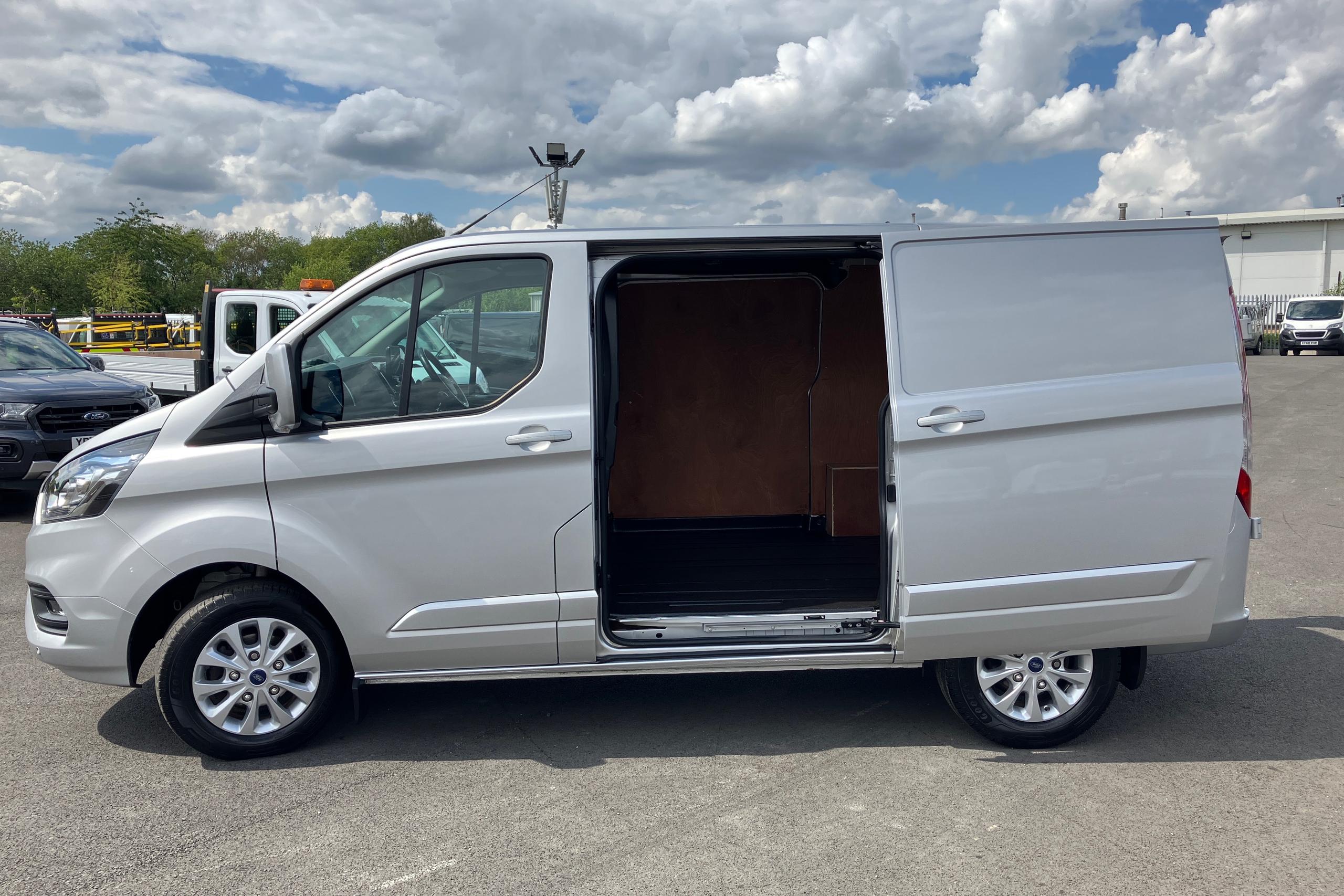 Ford transit custom moondust hot sale silver