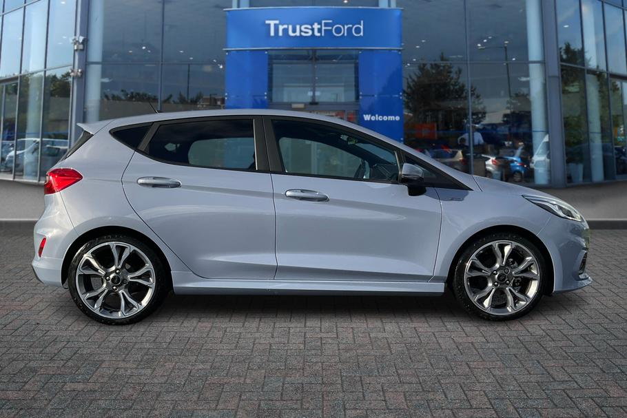 Used FORD FIESTA 7