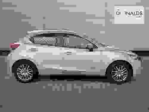 Mazda Mazda2 Photo cit-673526a33e04e0f17493e0a5611d081cd1afe437.jpg