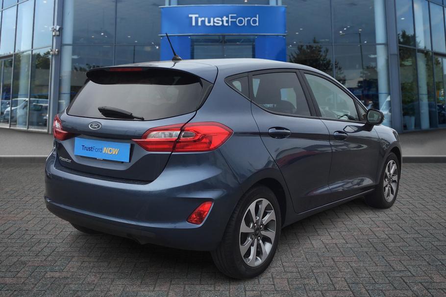 Used Ford FIESTA TREND 8