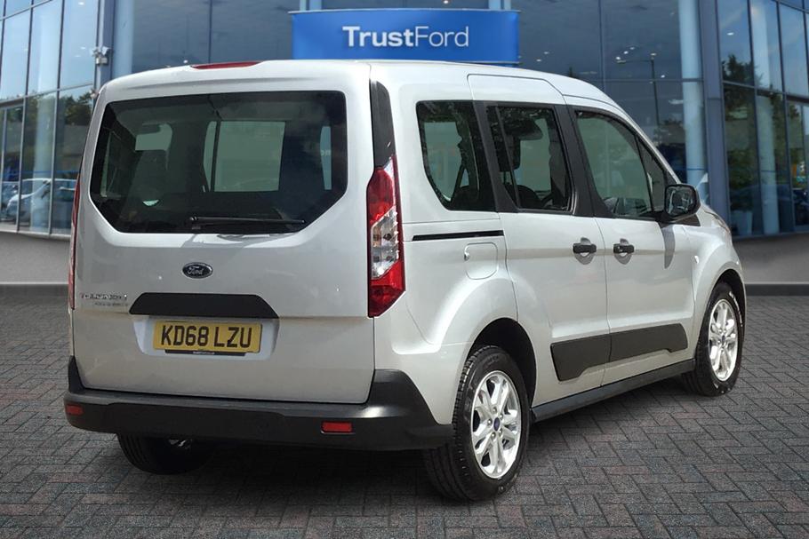 Used Ford TOURNEO CONNECT 8