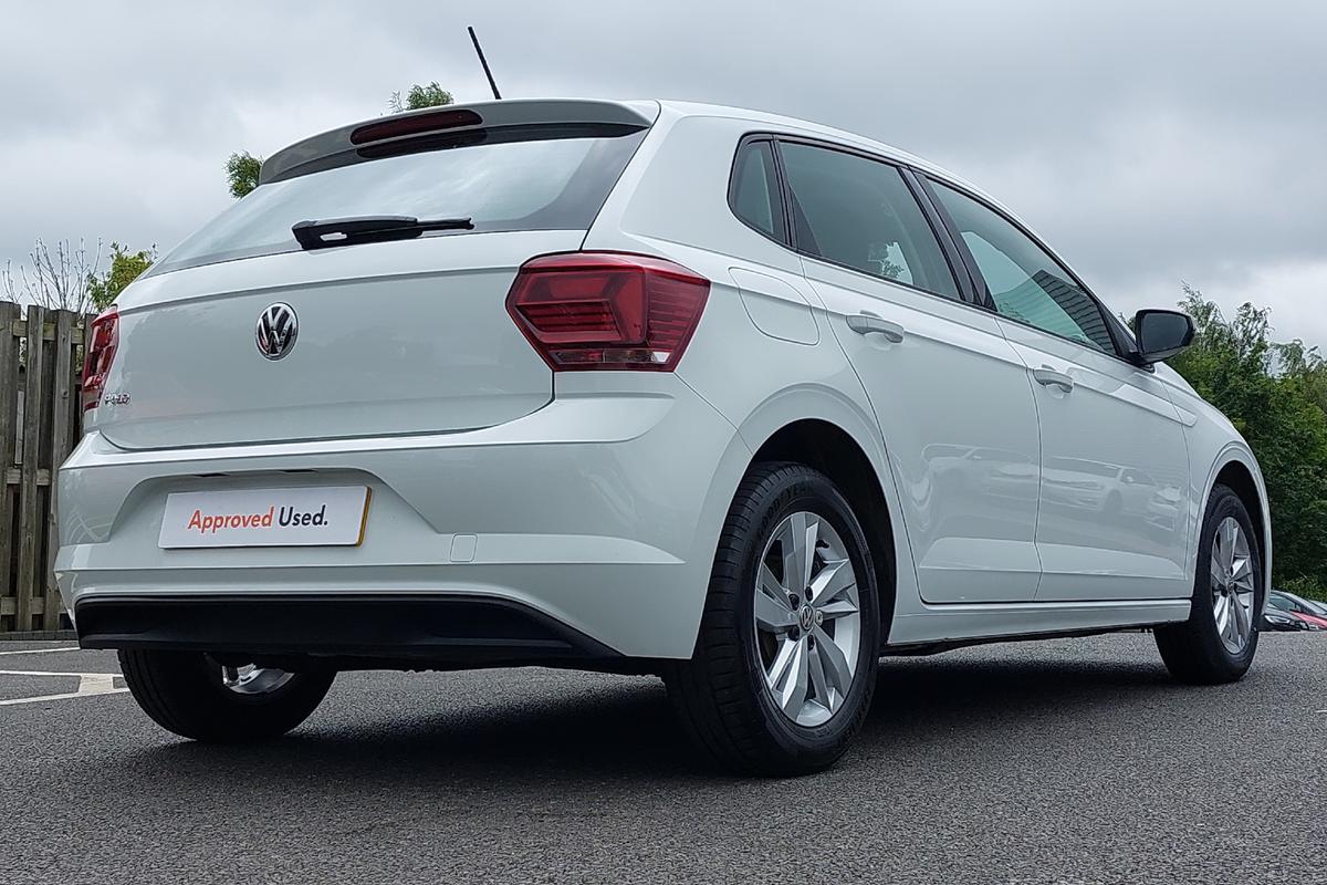 2019 Volkswagen Polo SE 1.0 65PS EVO 5-speed Manual 5 Door £13,000 ...