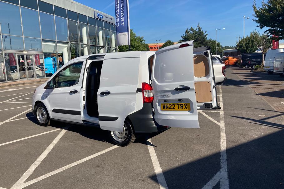 Used Ford TRANSIT COURIER 7