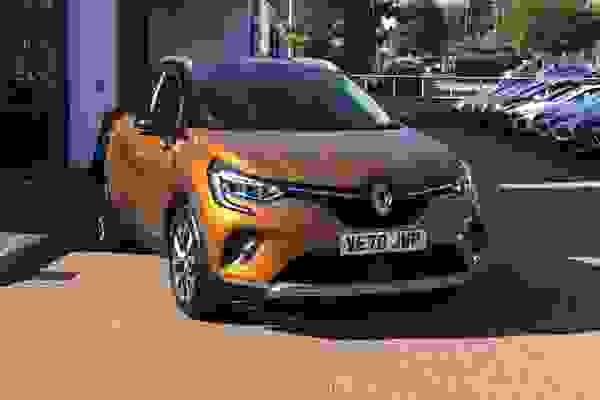 Used 2021 Renault Captur Hatchback S Edition ~ at Richard Sanders