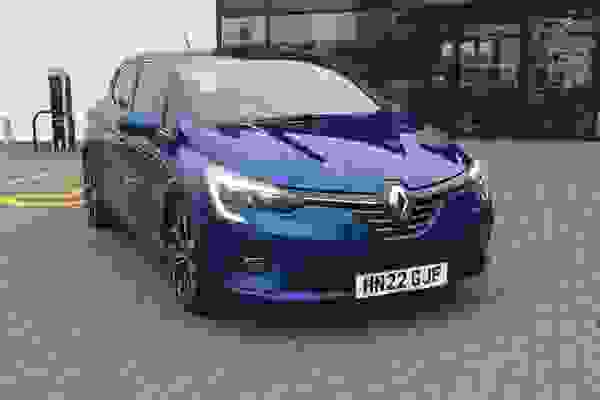 Used 2022 Renault Clio Hatchback SE Edition Iron Blue at Richard Sanders