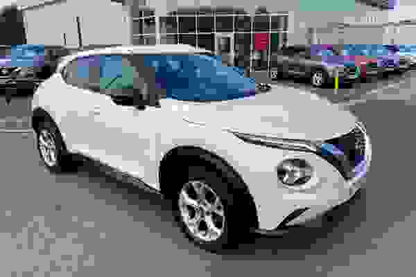 Used 2020 Nissan Juke 1.0 DIG-T N-Connecta SUV 5dr Petrol Manual Euro 6 (s/s) (114 ps) ARCTIC WHITE at Richard Sanders