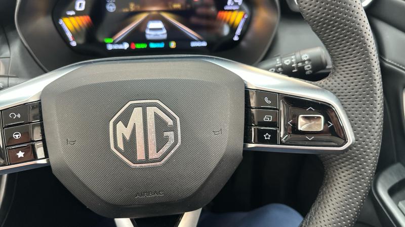 MG ZS Hybrid+ Photo cohere-003c8ead84952255ae281bd44d4eff3a96f0e5c8.jpg
