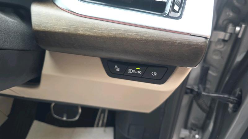BMW X1 Photo cohere-009d043f0aef439b9846e7acfdef99553f228b0a.jpg