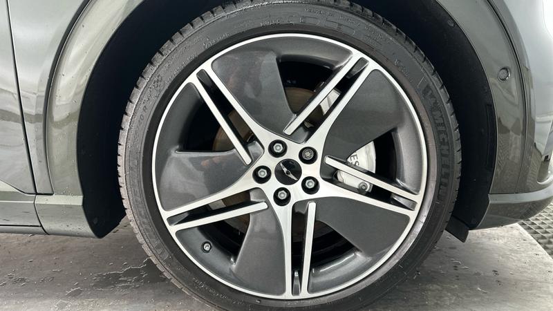 Genesis GV60 Photo cohere-011d19c0f52eab949eeb8bd7d30a9680e3794d60.jpg