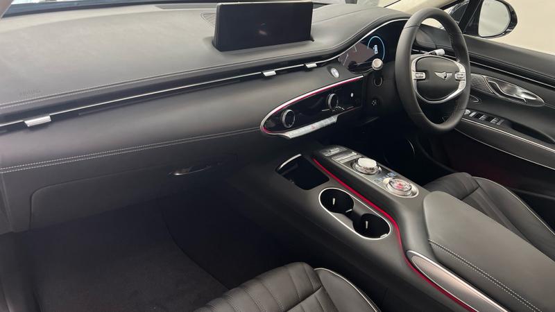 Genesis GV70 Photo cohere-01eaa5a3f5380ad858695408014090a4bb8489e6.jpg