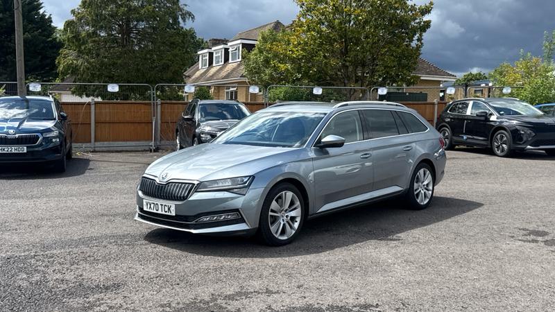 Skoda SUPERB Photo cohere-02ac66fa5ee4eaa3484a4a43fbc84d1e64faa37d.jpg