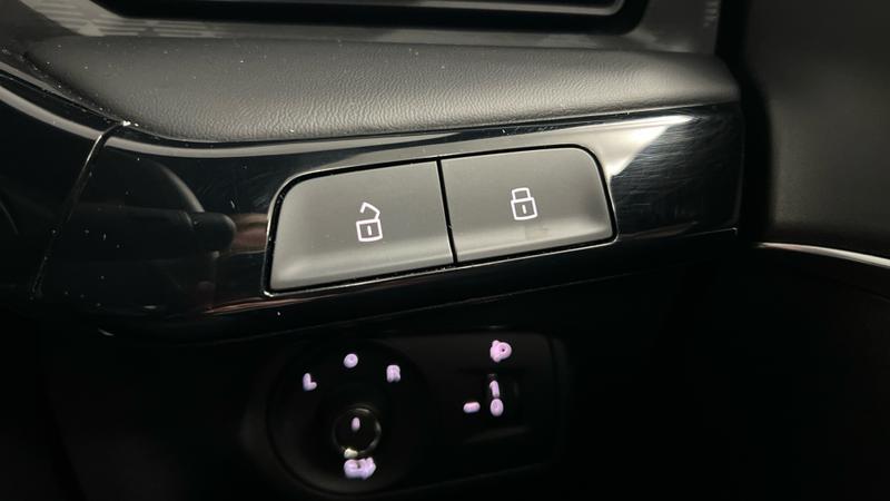 MG MG3 Hybrid+ Photo cohere-03a6ac14aac52ccfbe55bc6b1a5e1706ab16b990.jpg