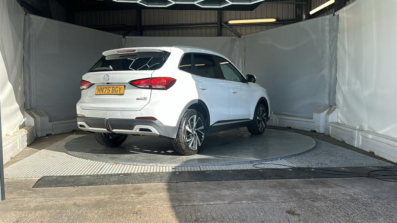 MG ZS Hybrid+ Photo cohere-045482ec56d90eff4d5a8927a212baaa3f57657e.jpg