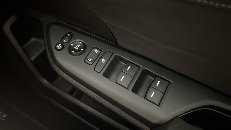 Honda Civic Photo cohere-04cd6e24a8c4b6abedb7e7317c0efef9f0f01faf.jpg