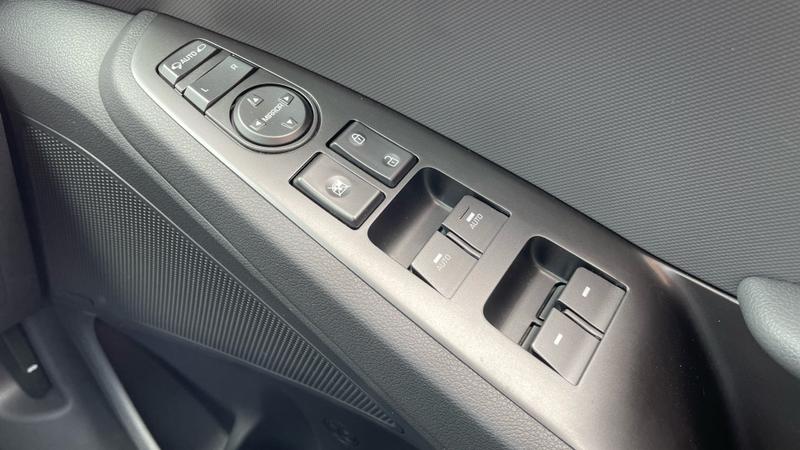 Hyundai IONIQ Photo cohere-0500df59ff881c06ad2d5c2300b4d0e8be25be7b.jpg