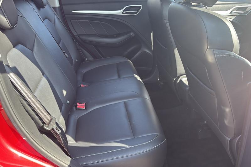 MG ZS Photo cohere-05420b84386c0703eafd185d5c62f685a90d6c47.jpg