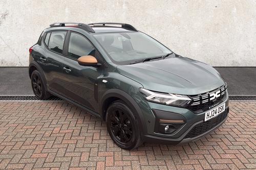 Used 2024 Dacia Sandero Stepway 1.0 TCe EXTREME Hatchback 5dr Petrol Manual Euro 6 (s/s) (90 ps) Green at Richmond Motor Group