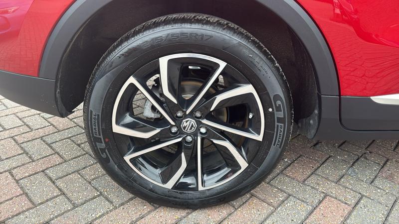 MG ZS Photo cohere-05904fb99fc7f93f89127cf09430d6d93f659a21.jpg