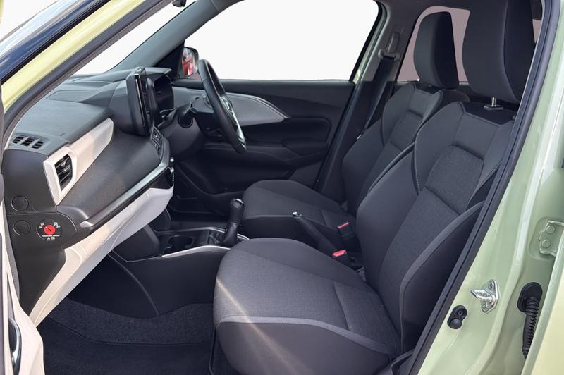 Suzuki SWIFT Photo cohere-05a910140bf5c7f026269ce9927bebae340f334c.jpg