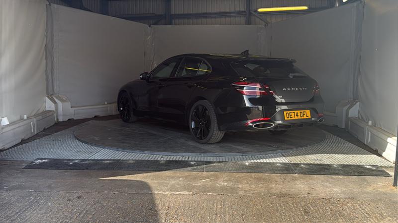 Genesis G70 Photo cohere-05cc2e9beb627b2329c3f07956e9982adfec0eee.jpg
