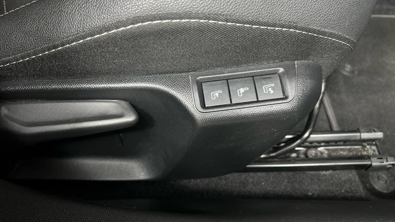 Vauxhall Mokka Photo cohere-0776ecc9a6b917b0908149ee5c05db376cc7136b.jpg