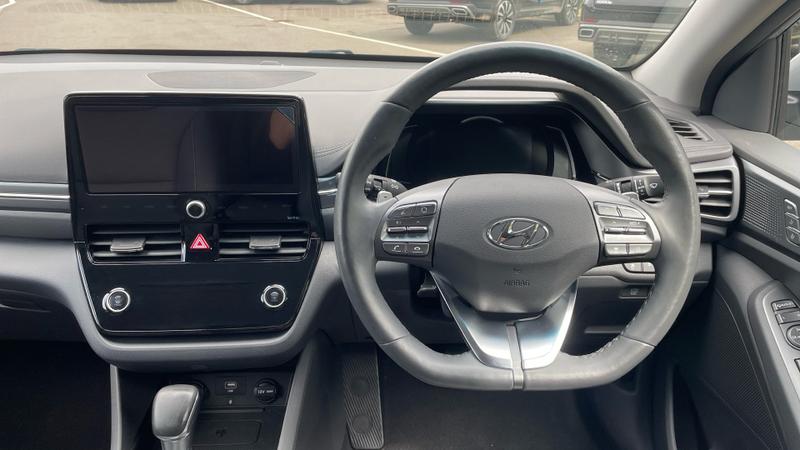 Hyundai IONIQ Photo cohere-0799f7b80bb372a6619ccc4c106544b3b31957b6.jpg