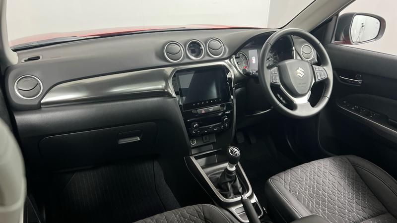 Suzuki VITARA Photo cohere-07bccf45bee3d2ed64c55a33b963b3f065e560ff.jpg