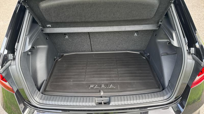 Skoda FABIA Photo cohere-07fe814353bb6f85f14d0c22dd6645251021c0c5.jpg